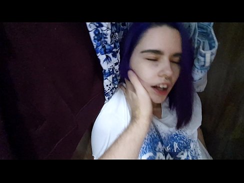 ❤️ Gjeta motrën time në dollap dhe e ndihmova të përfundonte Porno ruse në sq.vlad-massage-salon.ru ﹏